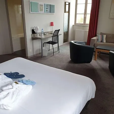 Brit Le Connetable 3* Dinan