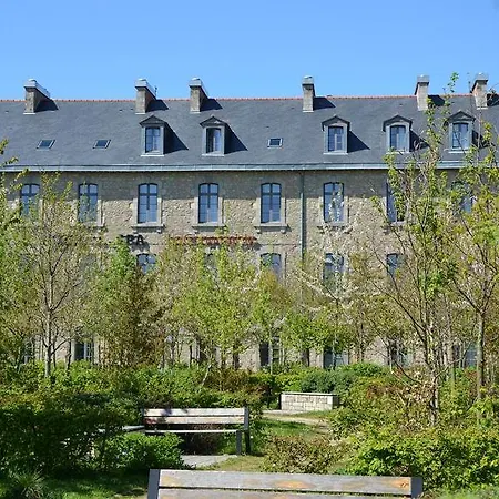 Brit Le Connetable 3* Dinan